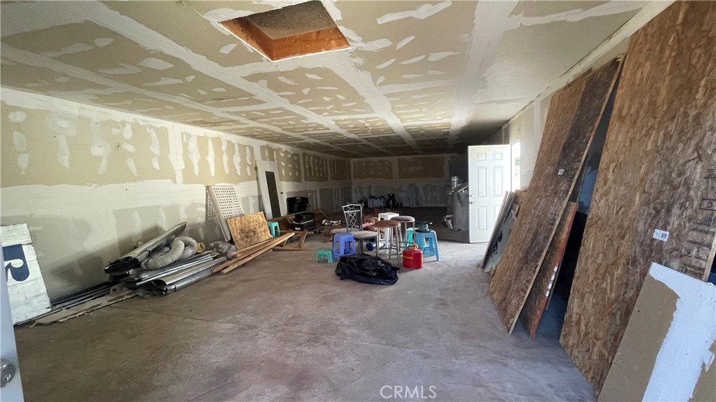 52127 Martindale Property Photo 14