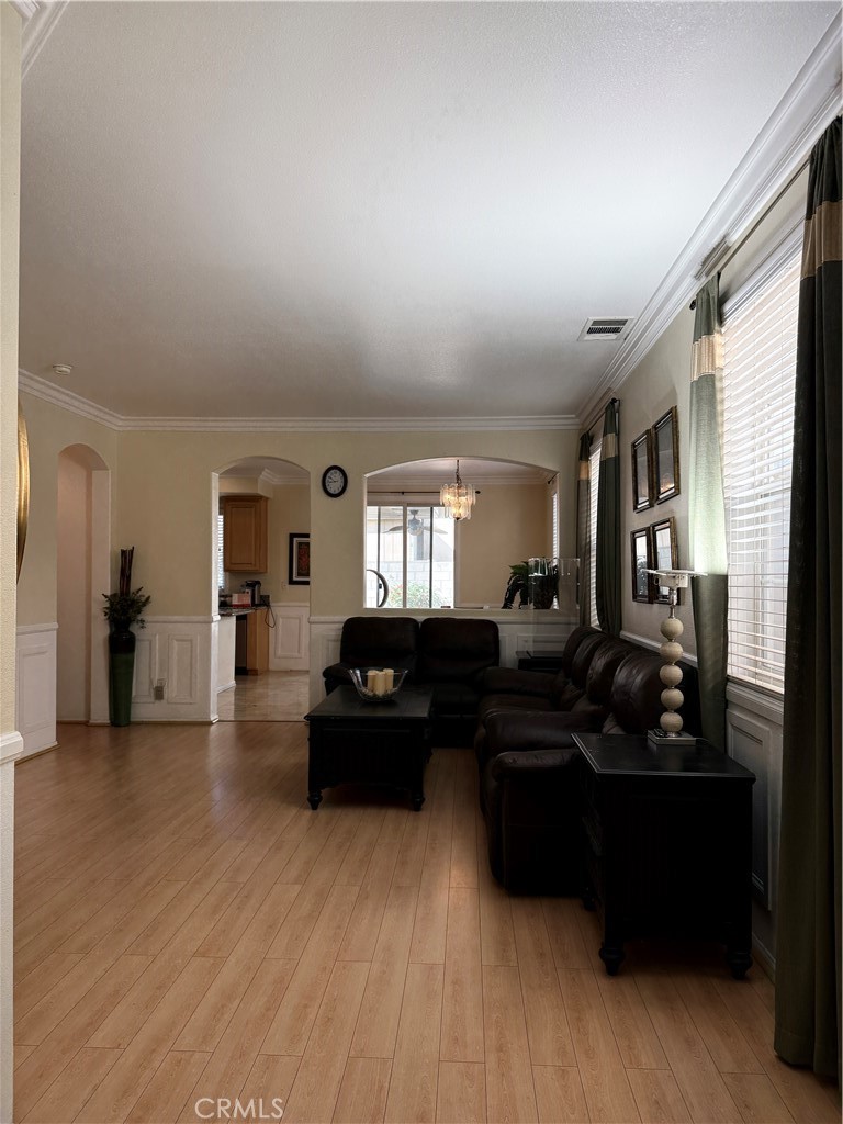 4237 Walnut Property Photo 4