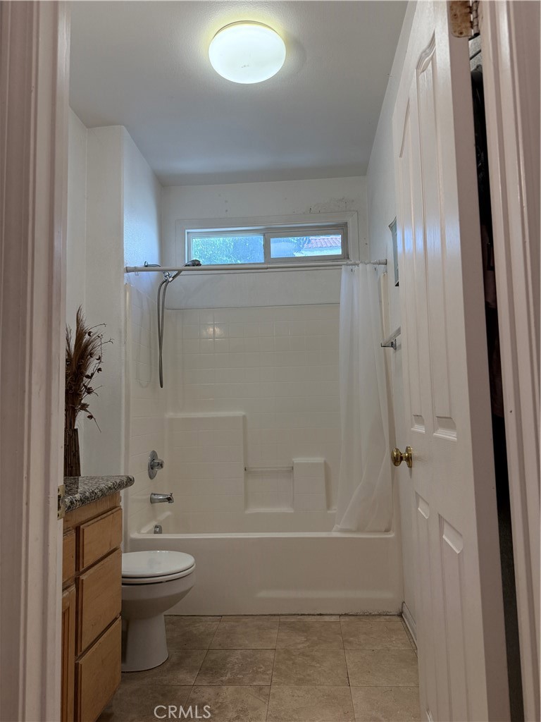 4237 Walnut Property Photo 15