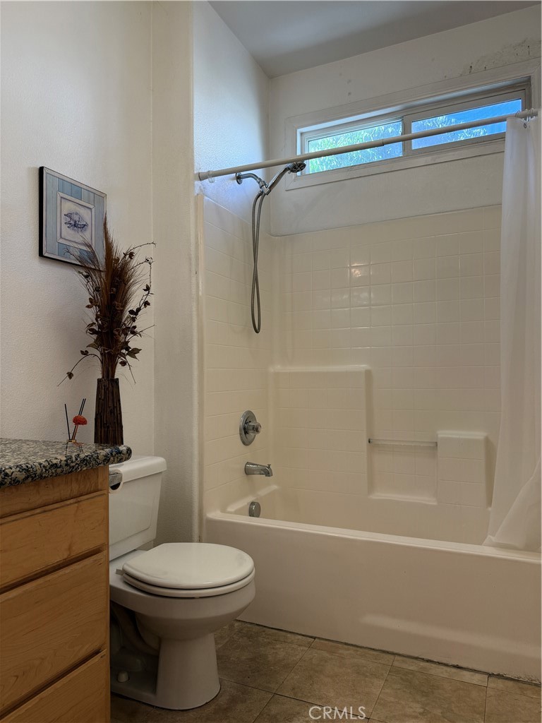 4237 Walnut Property Photo 16