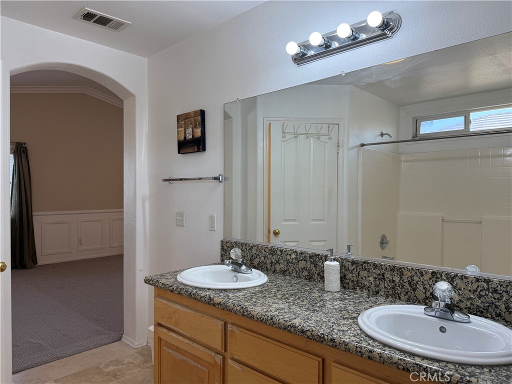 4237 Walnut Property Photo 28