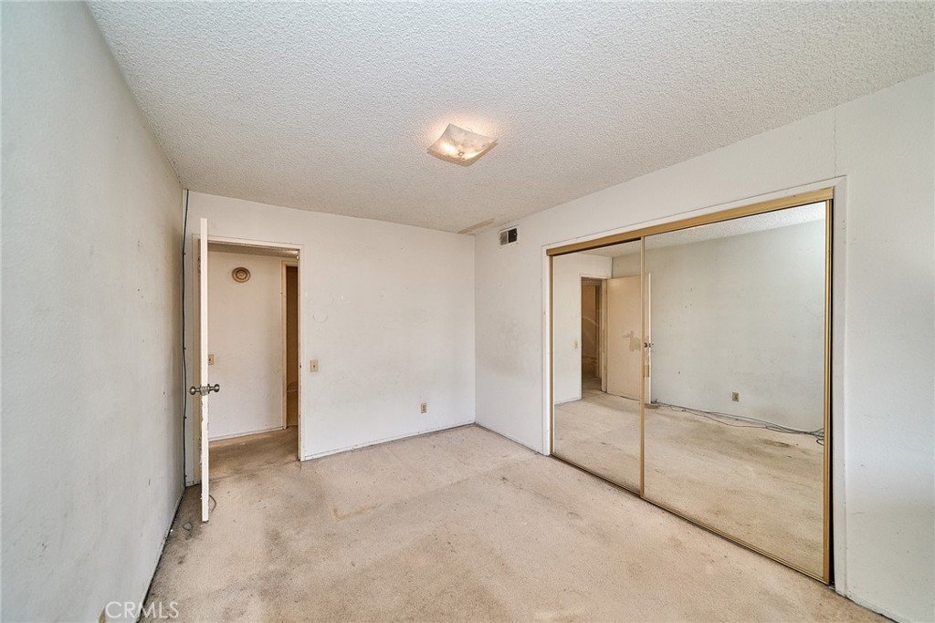 1000 Edith Property Photo 21