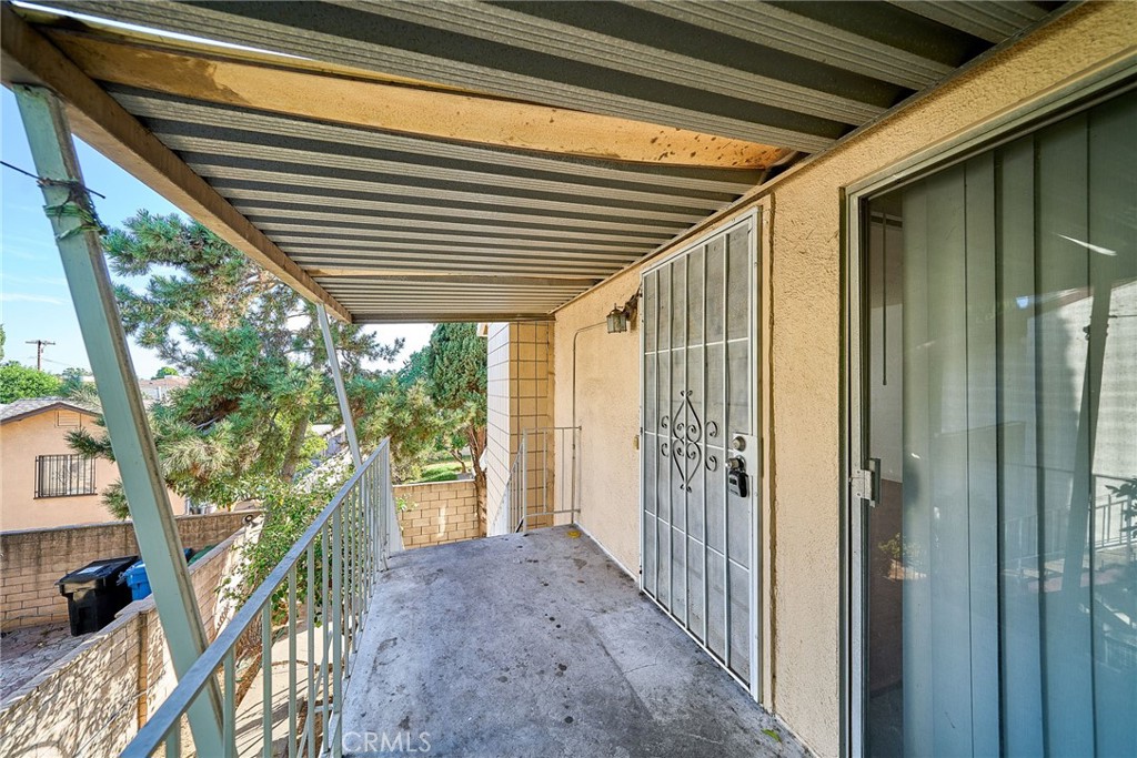 1000 Edith Property Photo 31