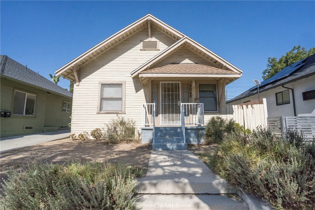 5049 Meridian Property Photo 1