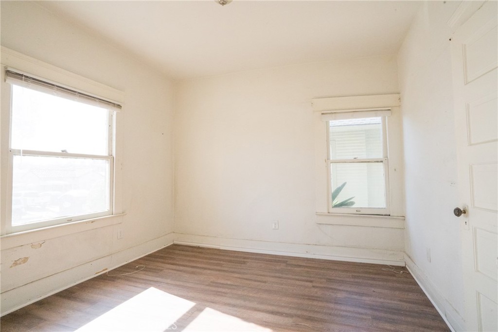 5049 Meridian Property Photo 4