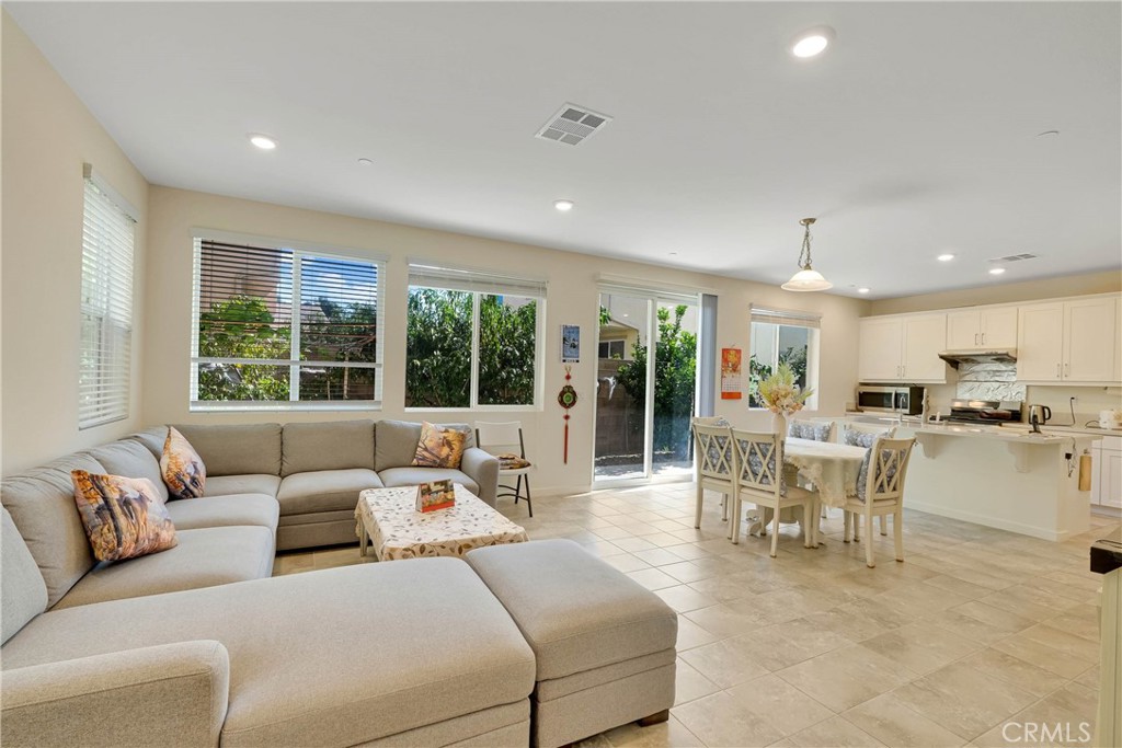 908 Werly Property Photo 2