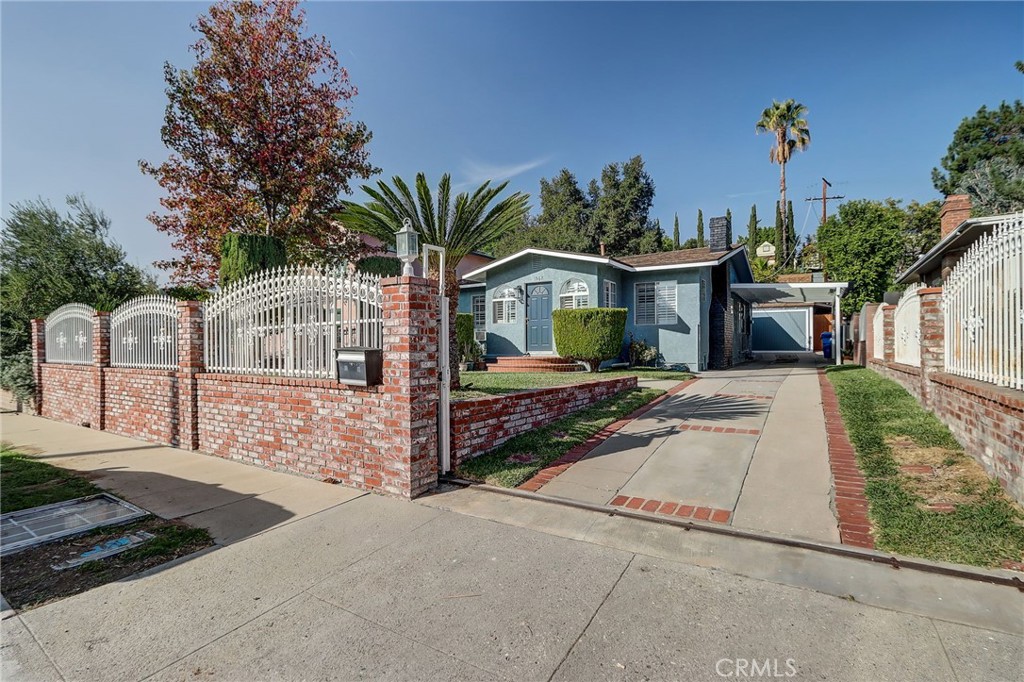 1567 Fair Park Avenue Property Photo 3