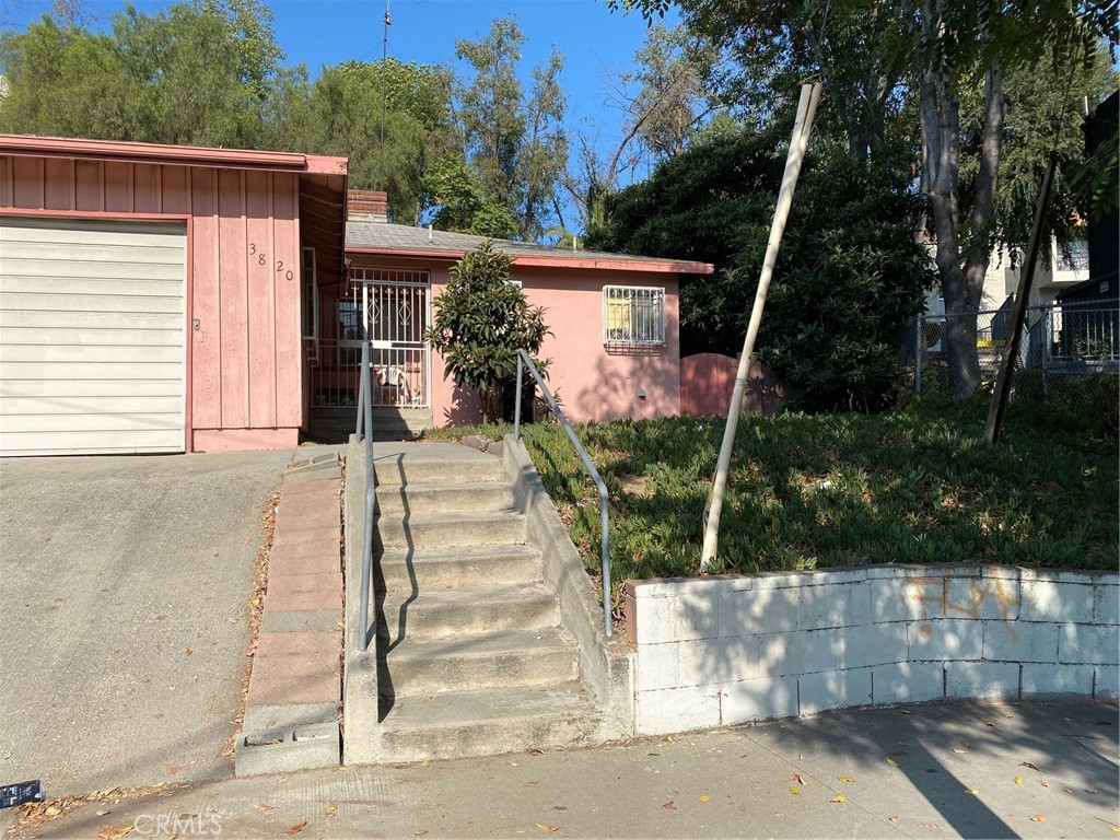 3820 Monterey Road Property Photo 1