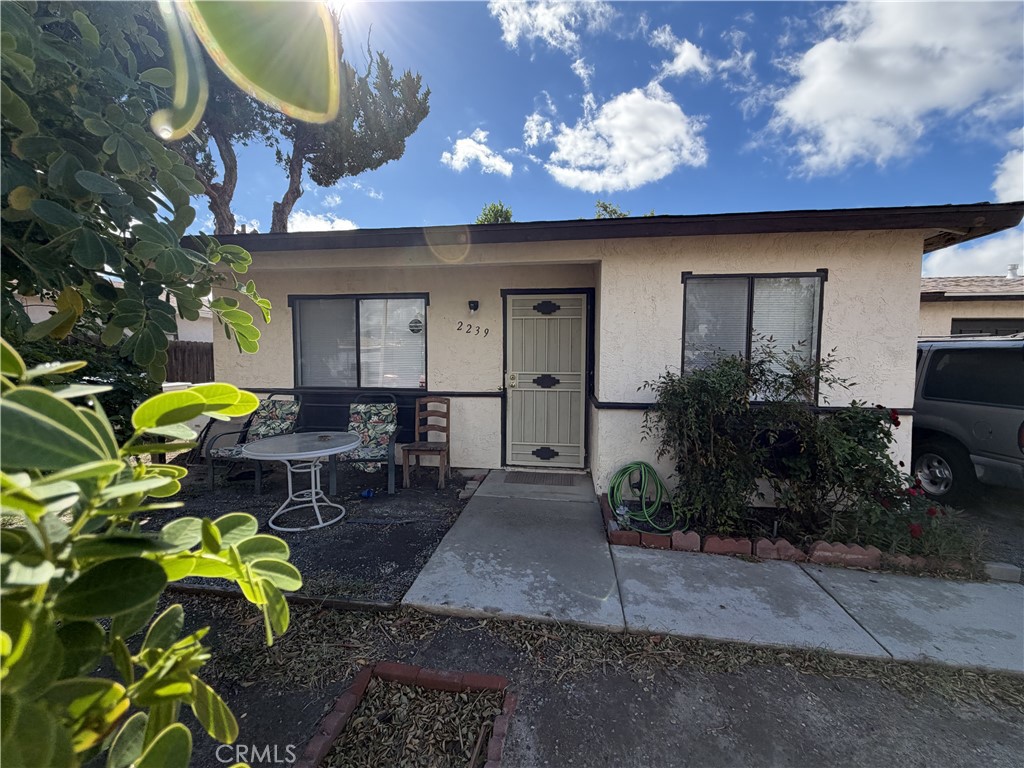 2239 San Arturo Avenue Property Photo 1
