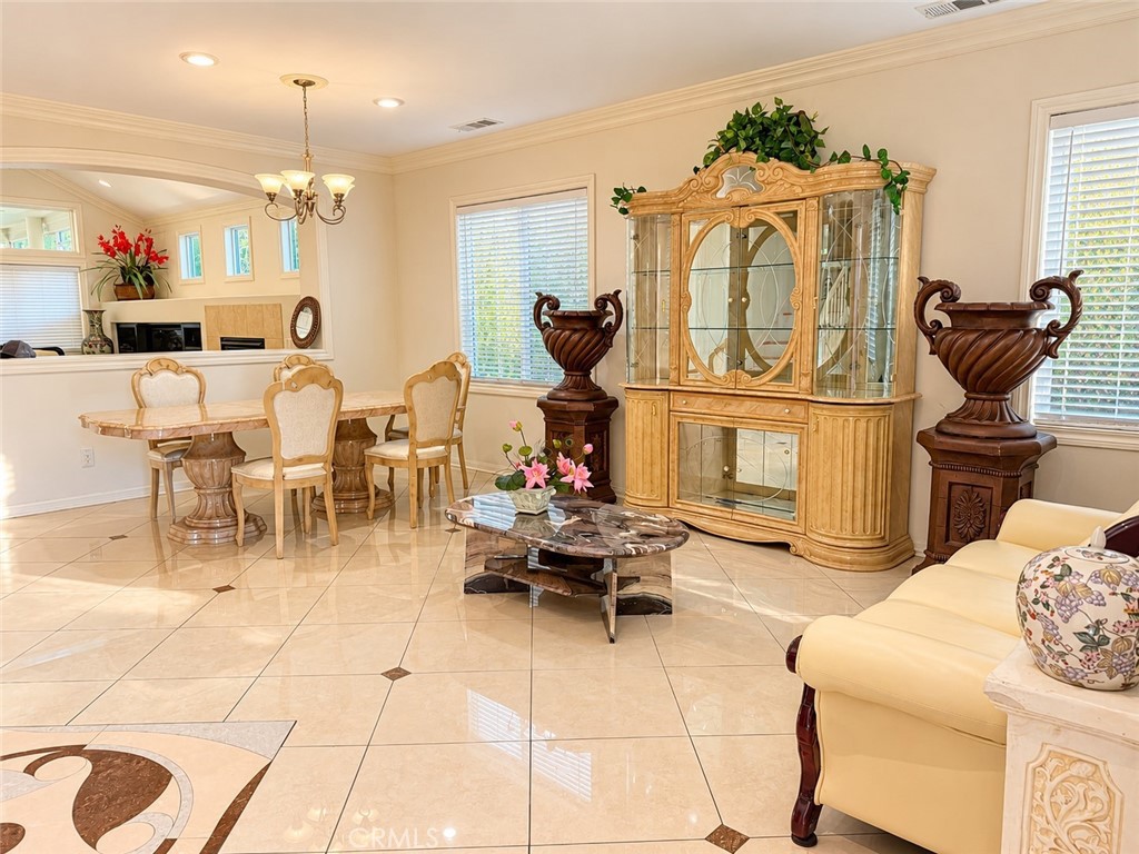 12992 Thornbury Property Photo 3