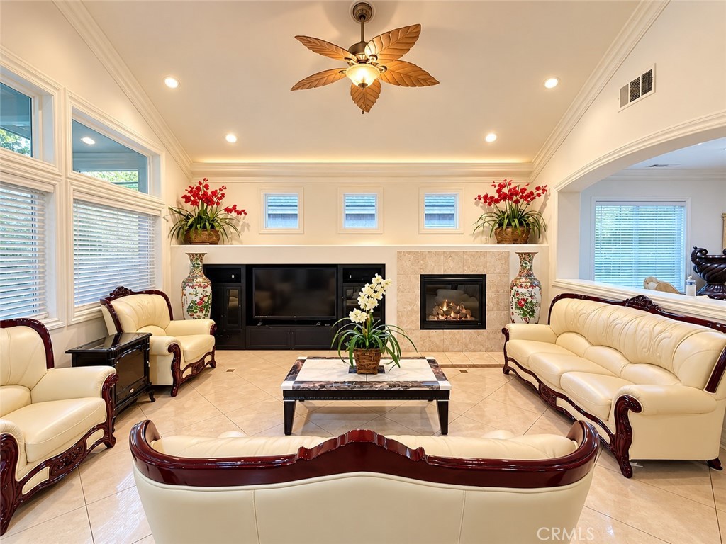 12992 Thornbury Property Photo 4