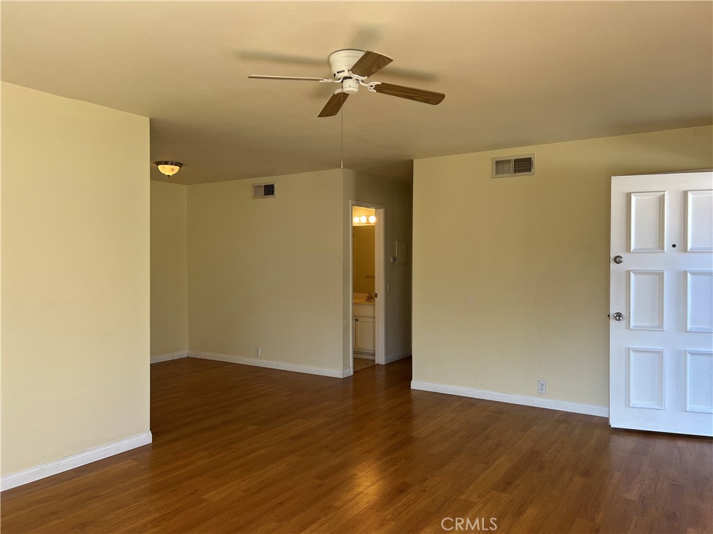 1329 Parkside Drive Property Photo 3