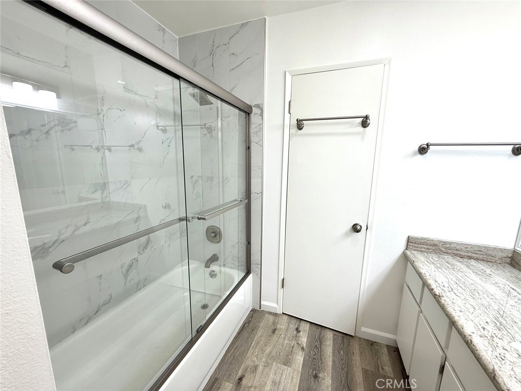 5572 Temple City Property Photo 17