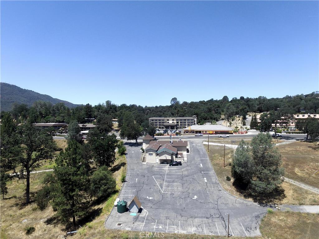 40637 Highway 41 Highway Property Photo 3