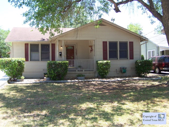 1367 Cross Street Property Photo 1