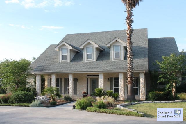 2006 Martins Crest Property Photo 1