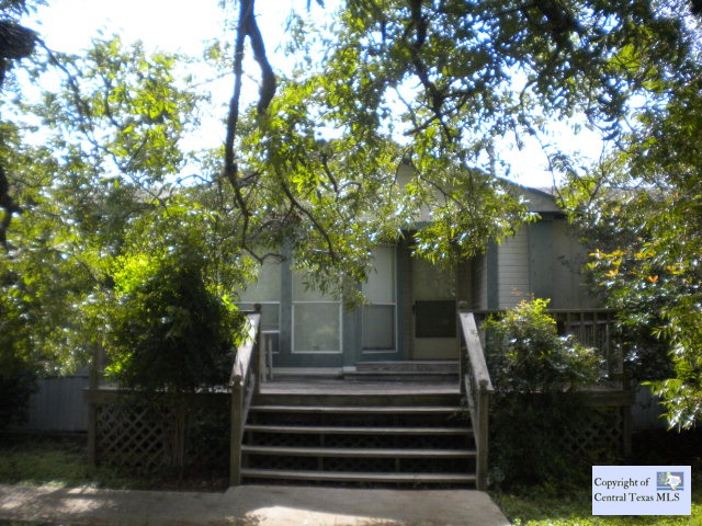 727 Fm 1984 Property Photo 1