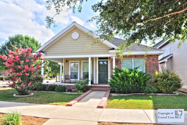 2262 Gruene Lake Drive Property Photo 1