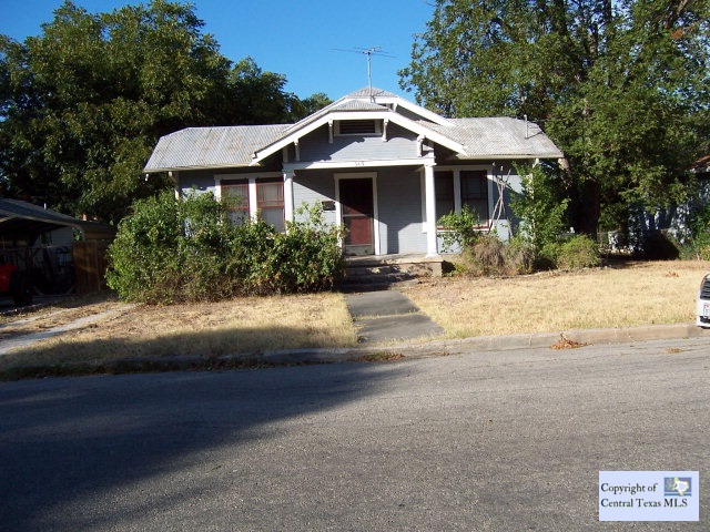 549 Avenue A Property Photo 1