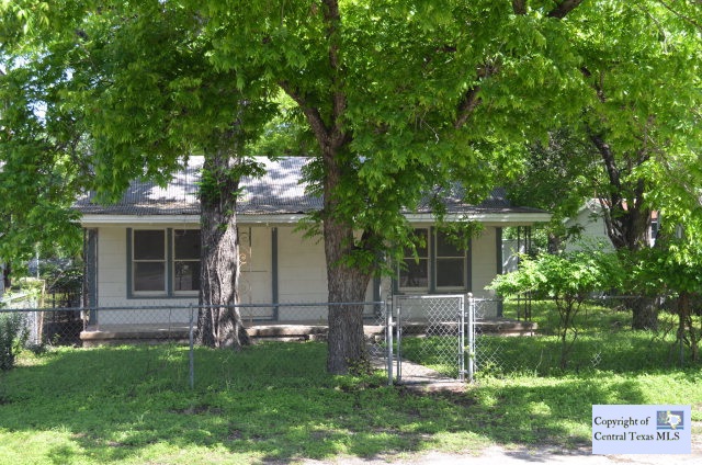 273 E Commerce Street Property Photo 1