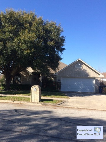 611 Summerwood Drive Property Photo 1