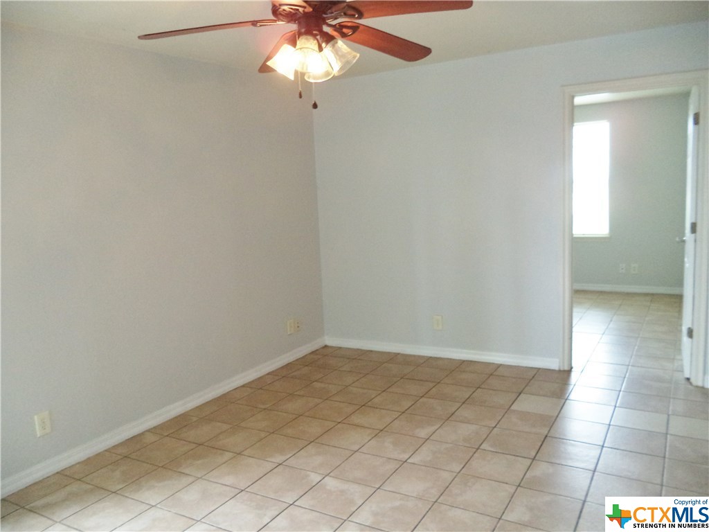1310 W Broadway Property Photo 3