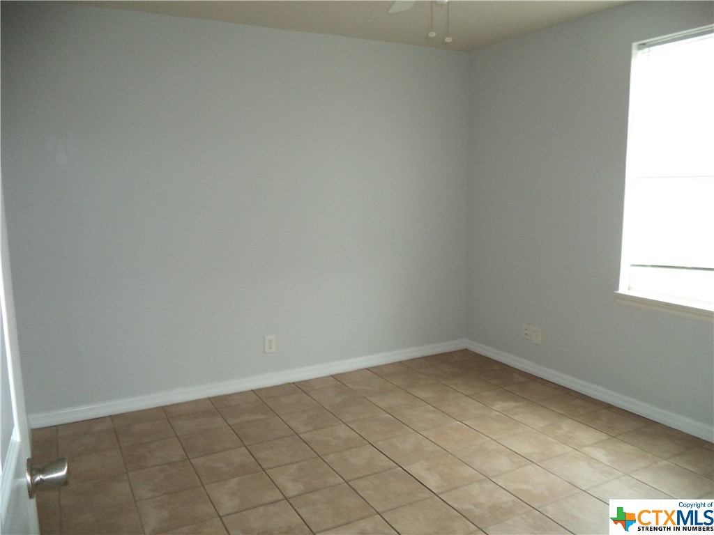 1310 W Broadway Property Photo 5