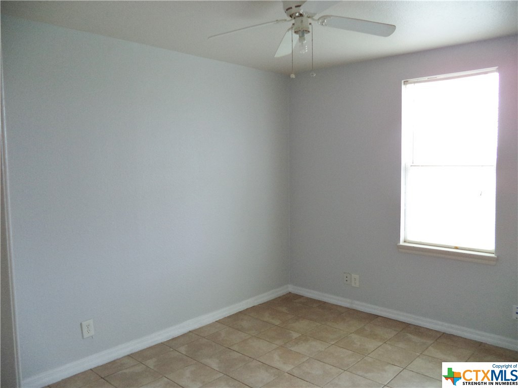 1310 W Broadway Property Photo 6