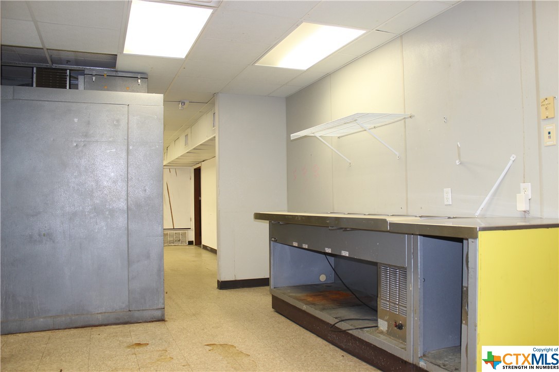 104 N Main Street Property Photo 7