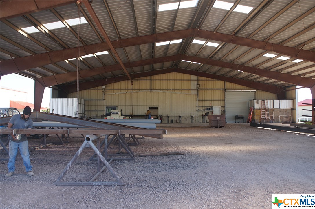 5292 State Highway 185 Property Photo 9