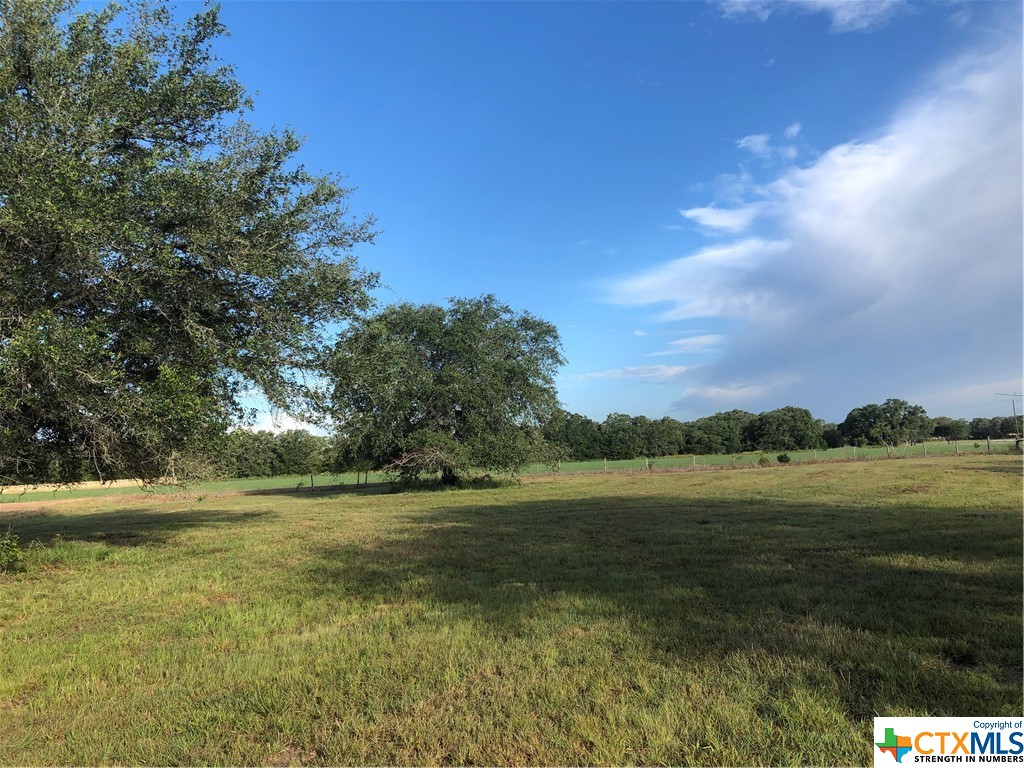 Lot 1 Pvt 1672 Property Photo 2