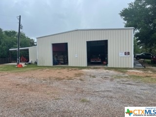 539 Us Hwy 77a North Property Photo 3