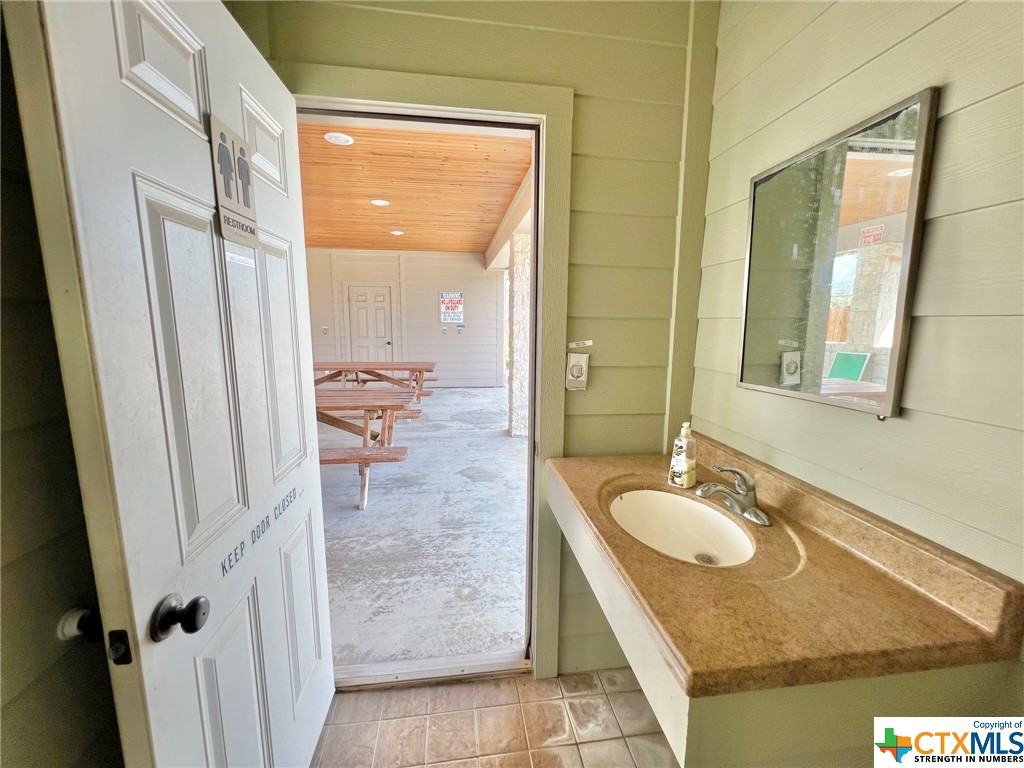 33 Richter Road Property Photo 8