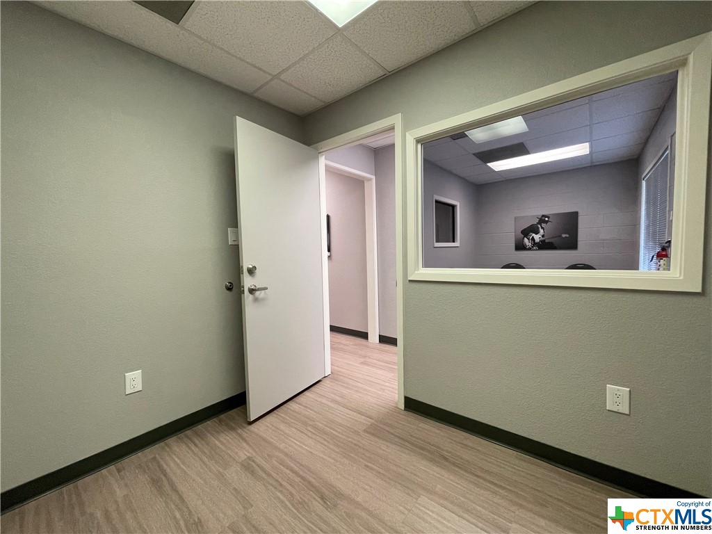 1409 N Bishop Street Property Photo 4