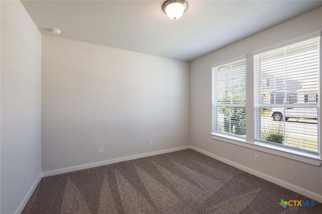 11305 Hollering Pass Property Photo 17