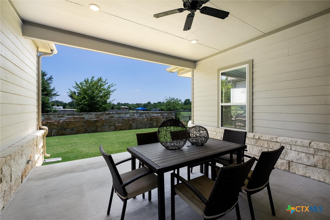 11305 Hollering Pass Property Photo 22