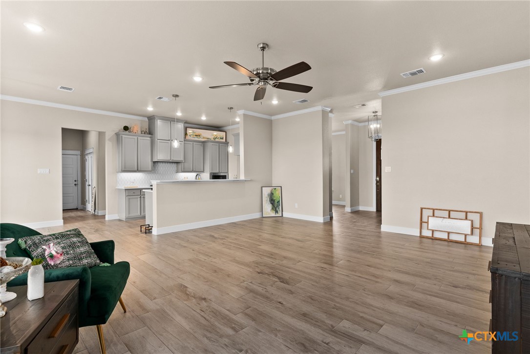 930 Inka Road Property Photo 7