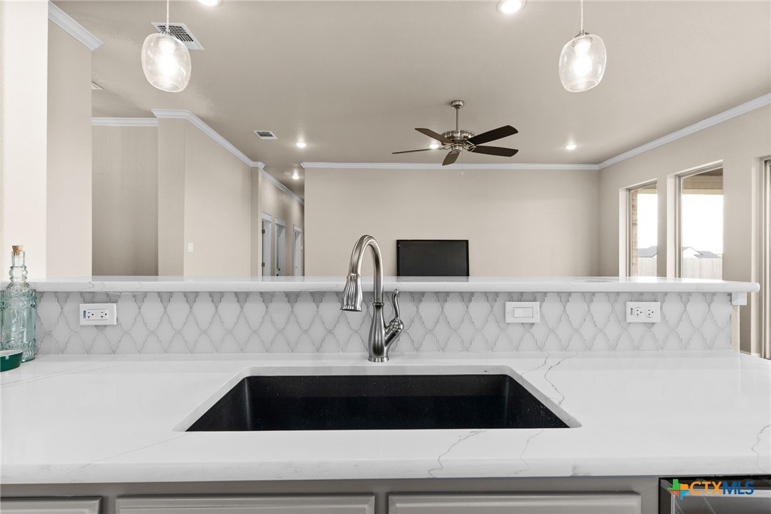 930 Inka Road Property Photo 14