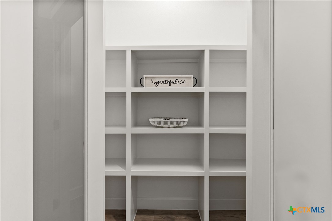 930 Inka Road Property Photo 18