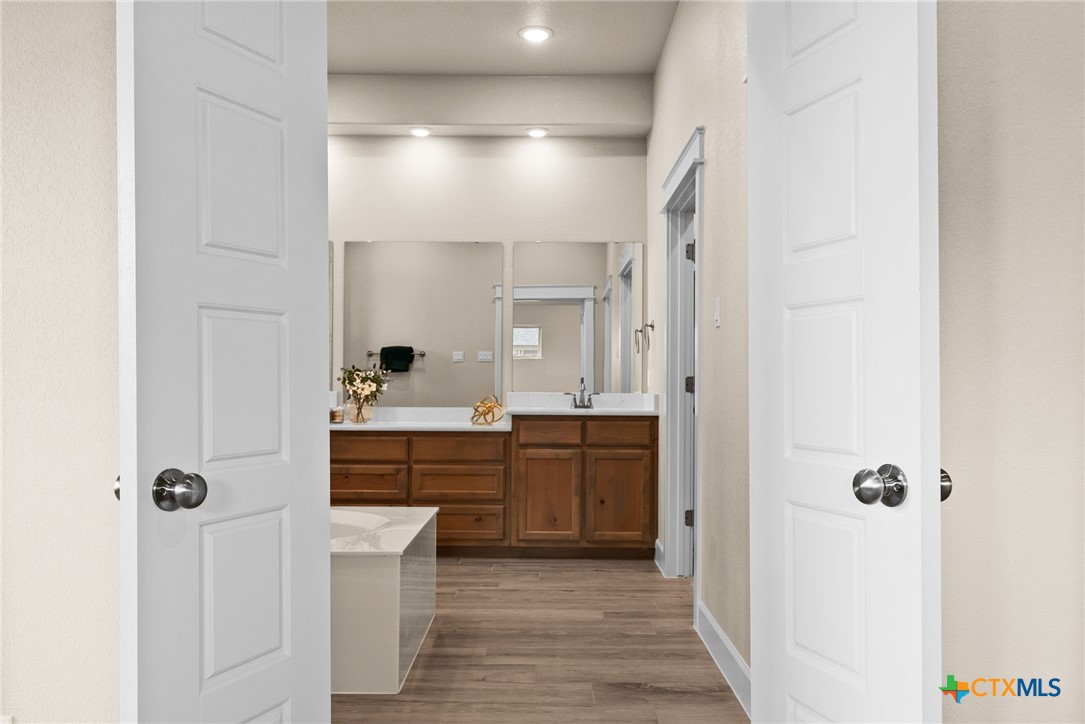 930 Inka Road Property Photo 29