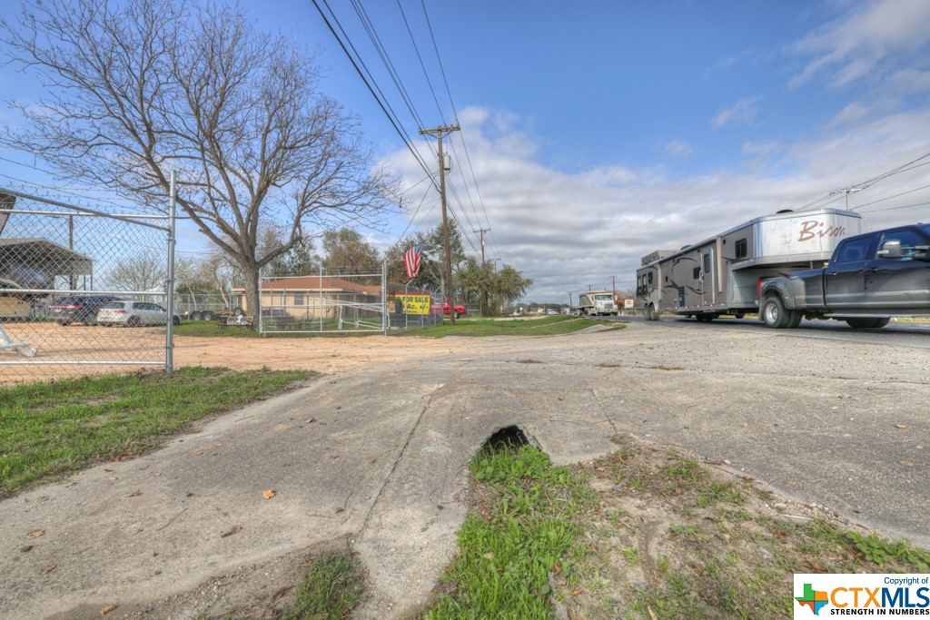 1436 State Highway 46 Property Photo 20