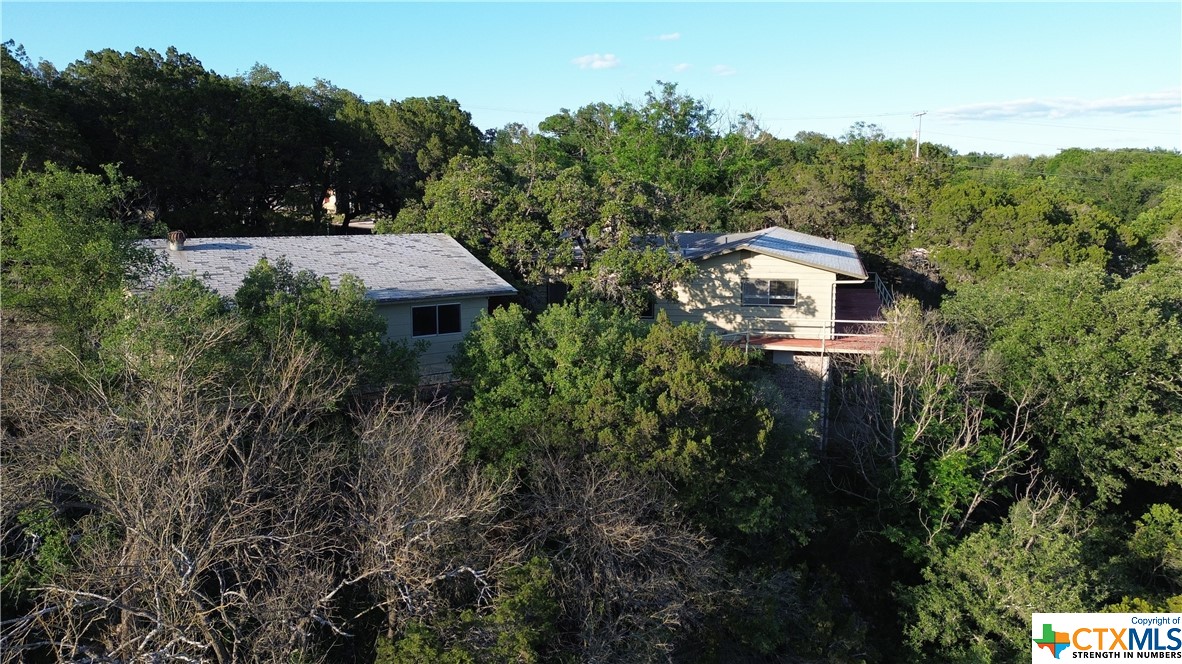 1203 N Walnut Avenue Property Photo 1