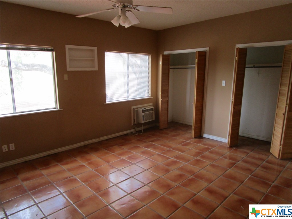 1203 N Walnut Avenue Property Photo 24