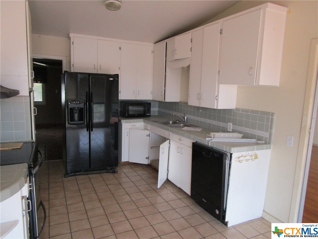 1203 N Walnut Avenue Property Photo 27