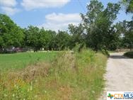 307 Peach Property Photo 4
