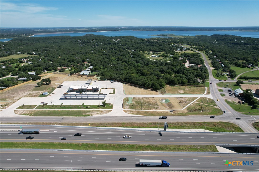 7251 W Hwy 190 I-14 Property Photo 19