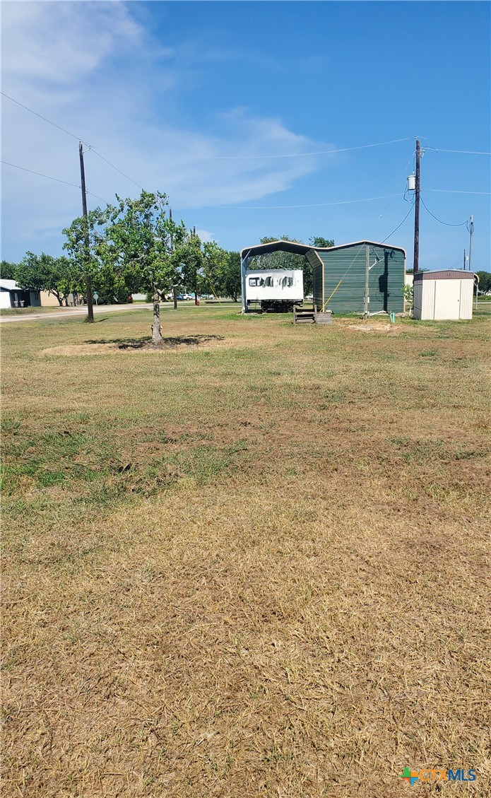 1 Sandhill Lane Property Photo 1