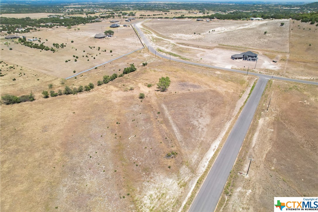 1213 Holden Loop Property Photo 8