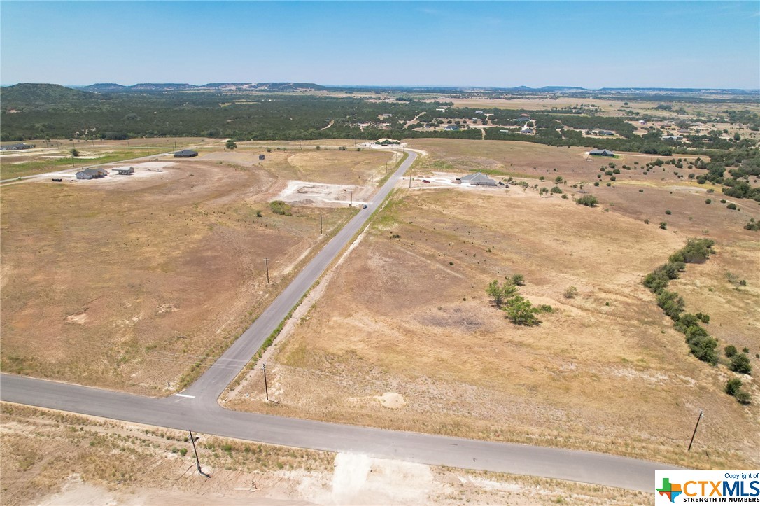 1213 Holden Loop Property Photo 10