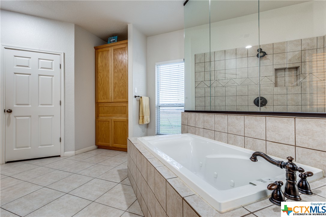 8177 Boenig Road Property Photo 16